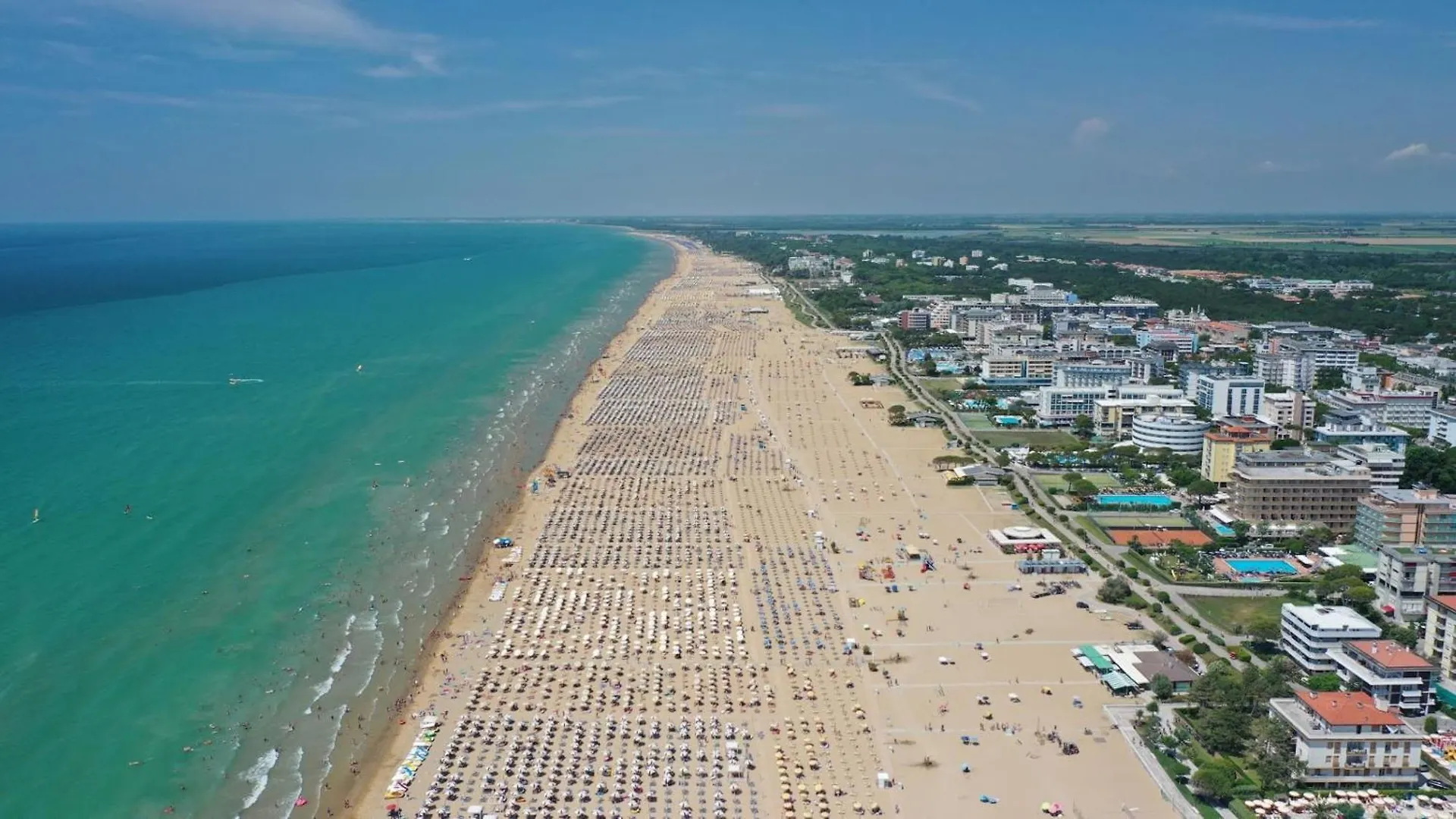 Three-Bedroom Apartment Very Close To The Beach Bibione
